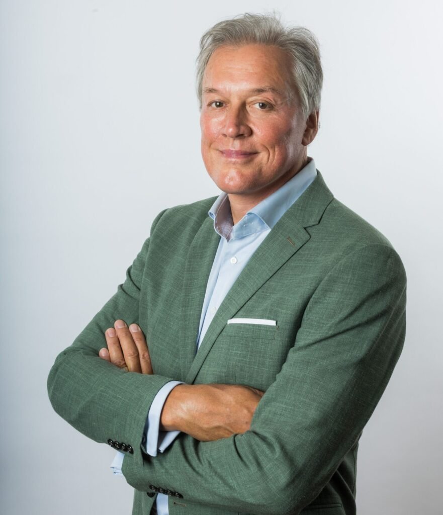 Dr. Patrick Tonnard Inspires Surgeons With Revolutionary Techniques 2 IMG 4216.JPG scaled e1785185740649