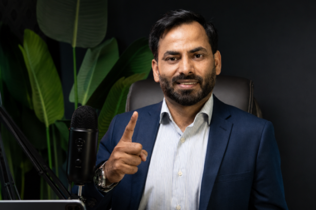 Naveed Akhtar