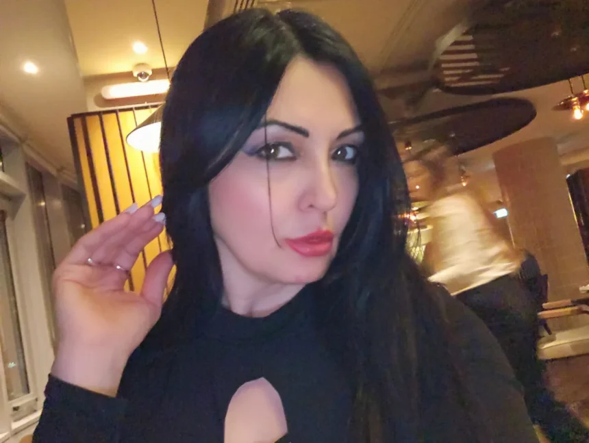 Simona