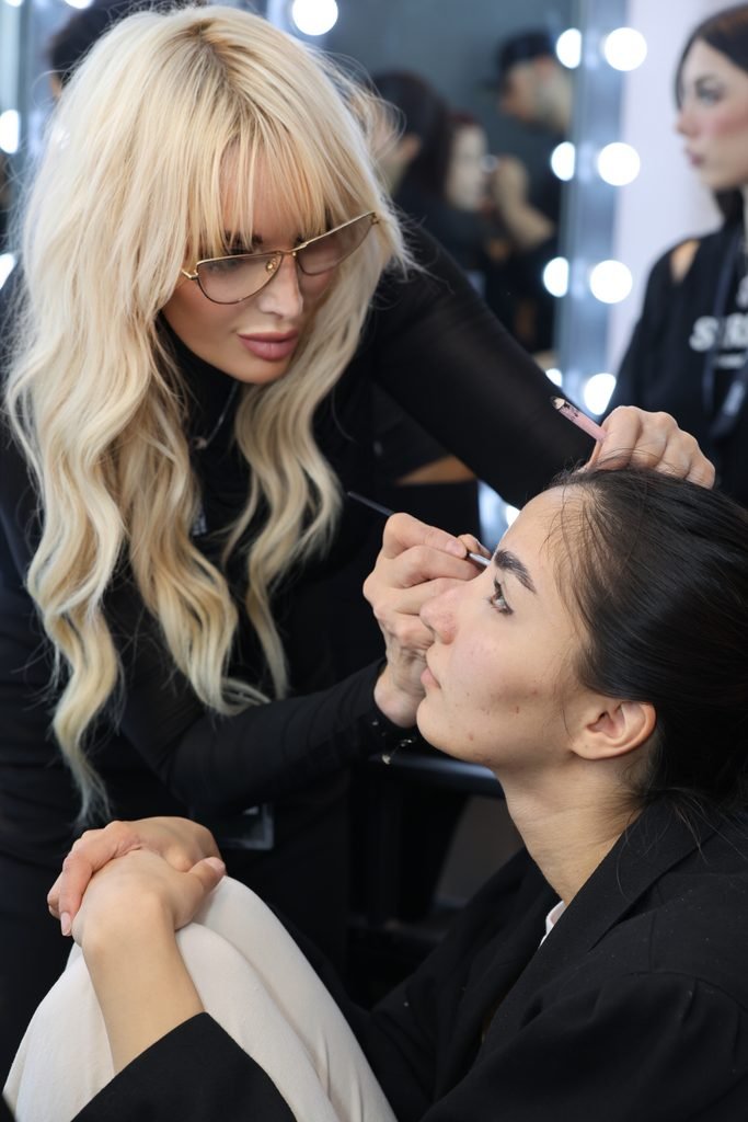 Erika Vigh Turns Late Start Into Global Makeup Success 3 1000015870