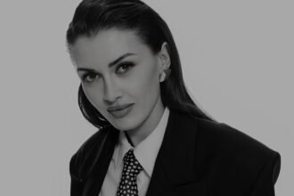 Dr Marta Roth