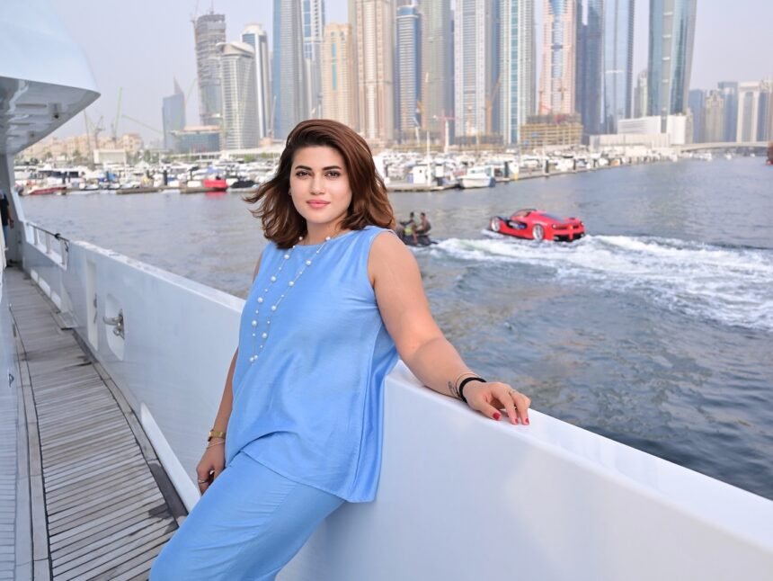 Amna Khan