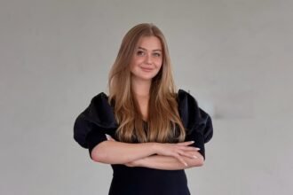 Kira V. Häusler