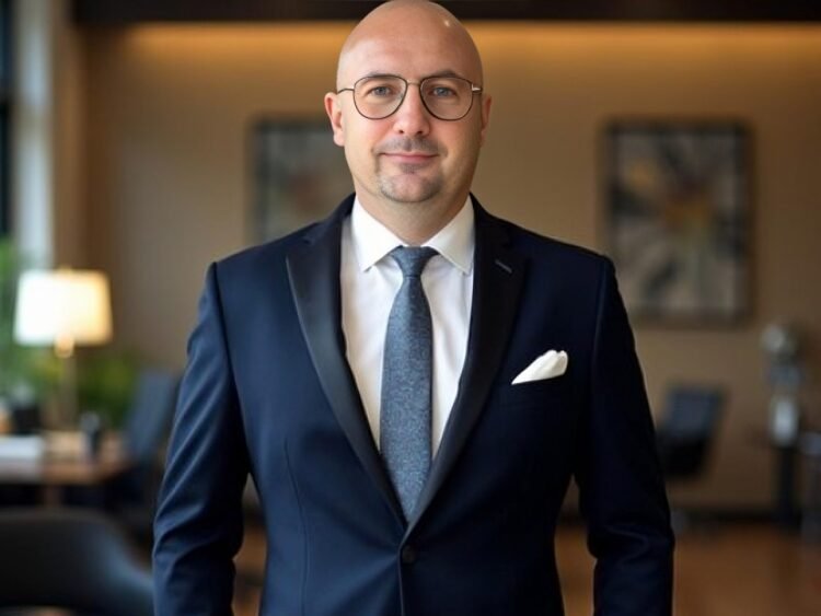 Alexander Salman Is Expanding Aesthetic Markets Through Visionary Leadership 1 Alexander Salman