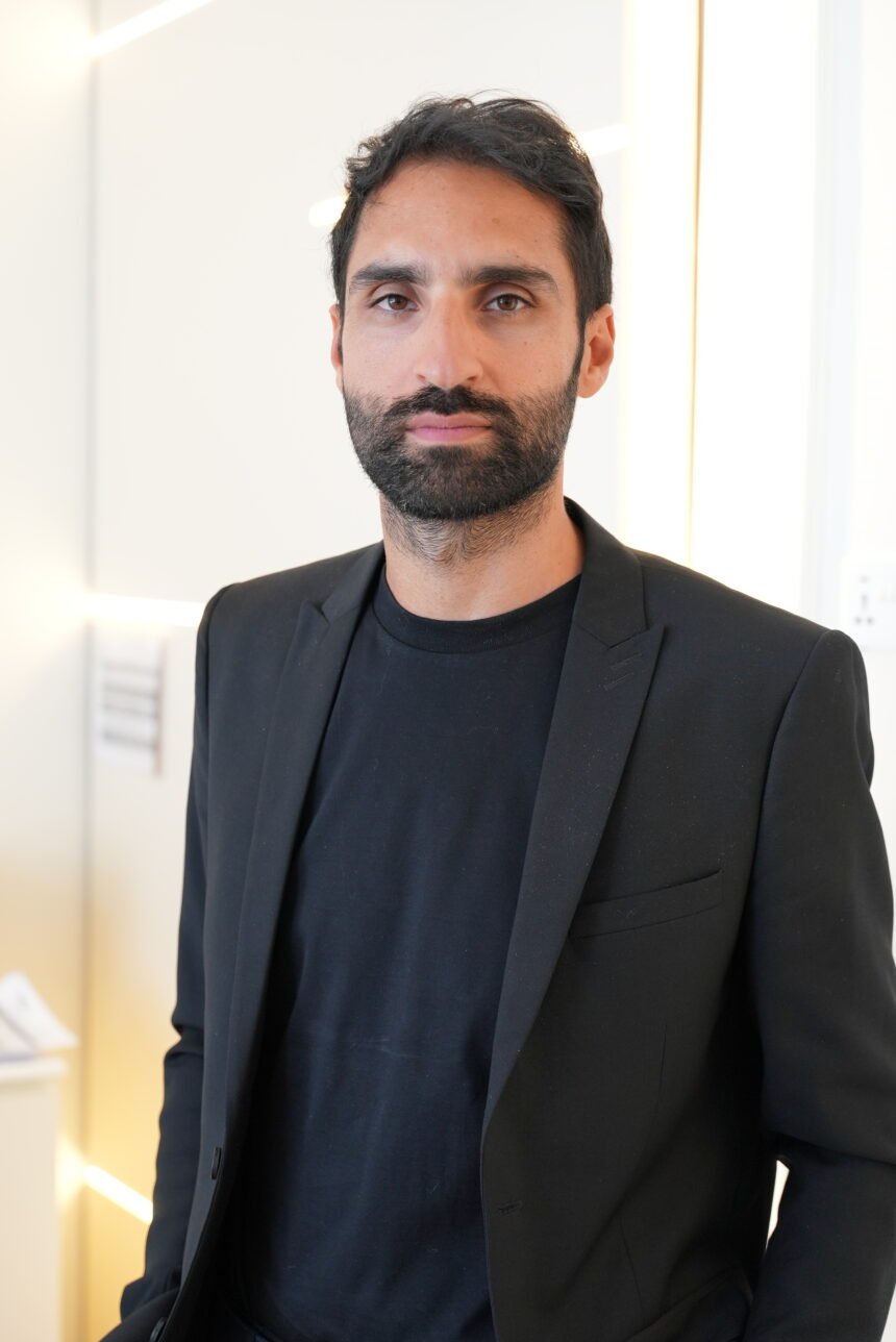 Dr. Lyor Hanan