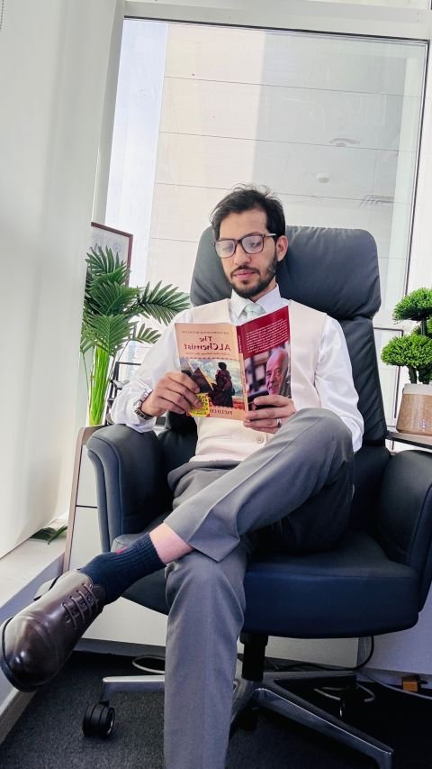 Umer Khalil: Building Trust and Success in Abu Dhabi Real Estate 1 Umer Khalil